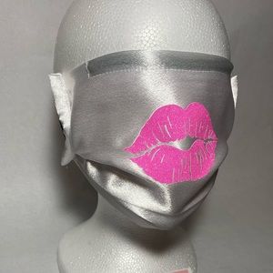 💎🚨Satin Glitter Lip Face Mask🚨💎